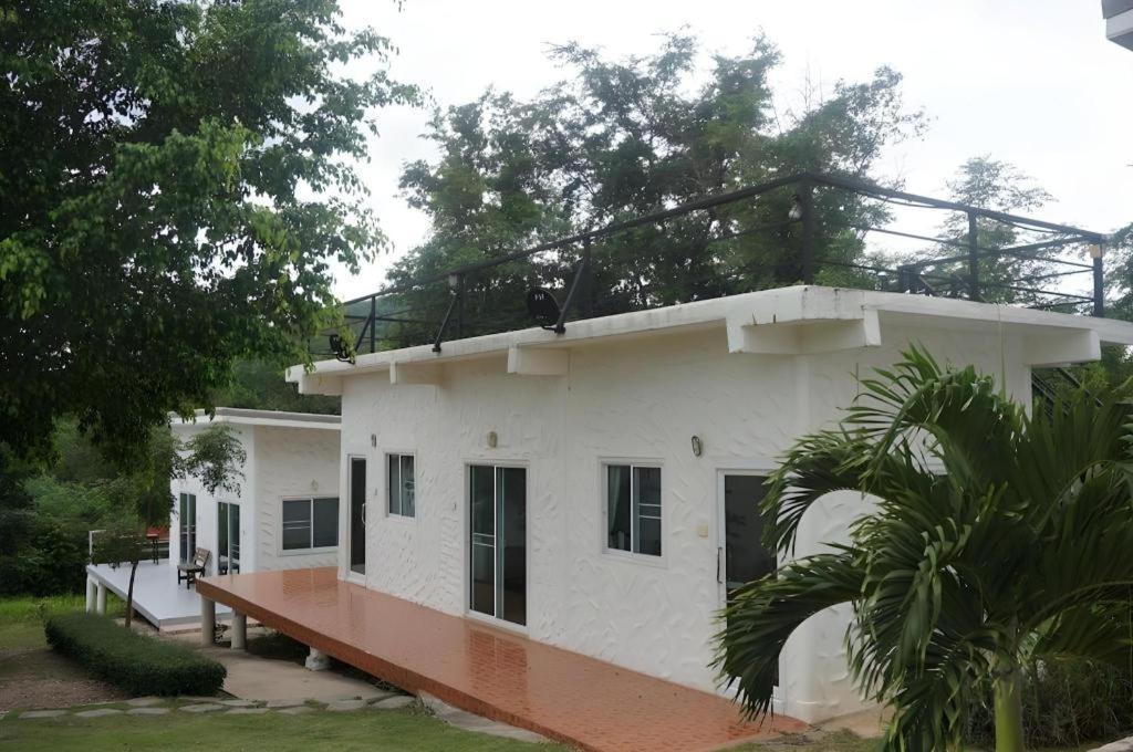 White Rock Resort Pakchong Pak Chong Exterior foto