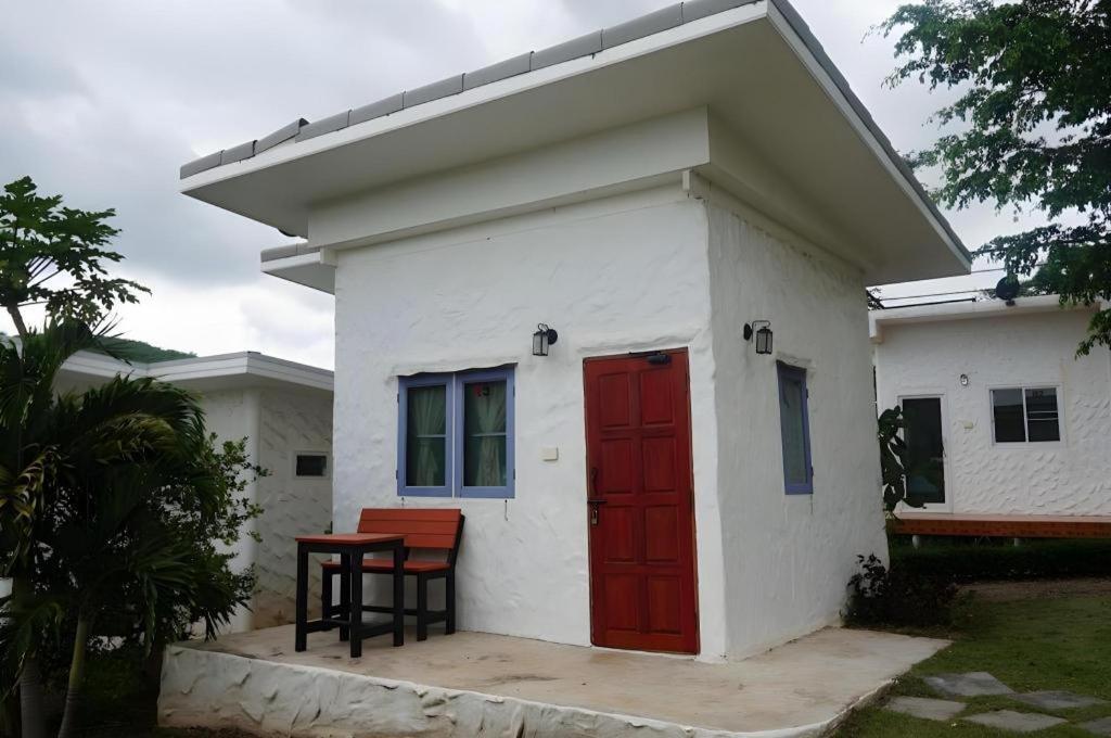 White Rock Resort Pakchong Pak Chong Exterior foto